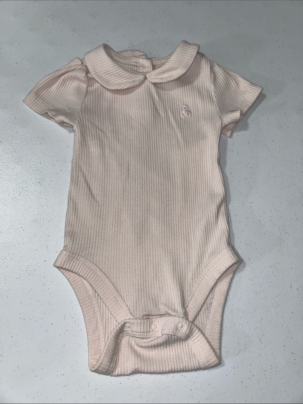 Baby Gap Girl’s Light Pink Short Sleeve Onesie Size 12-18 Months